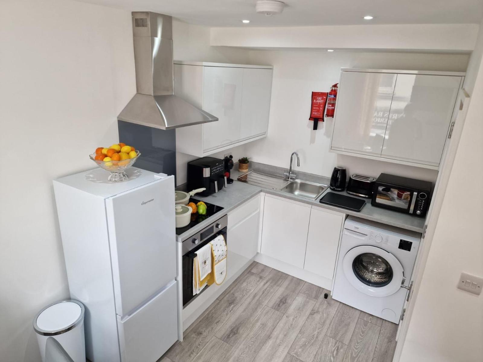12 B Market Street Watford  Bagian luar foto