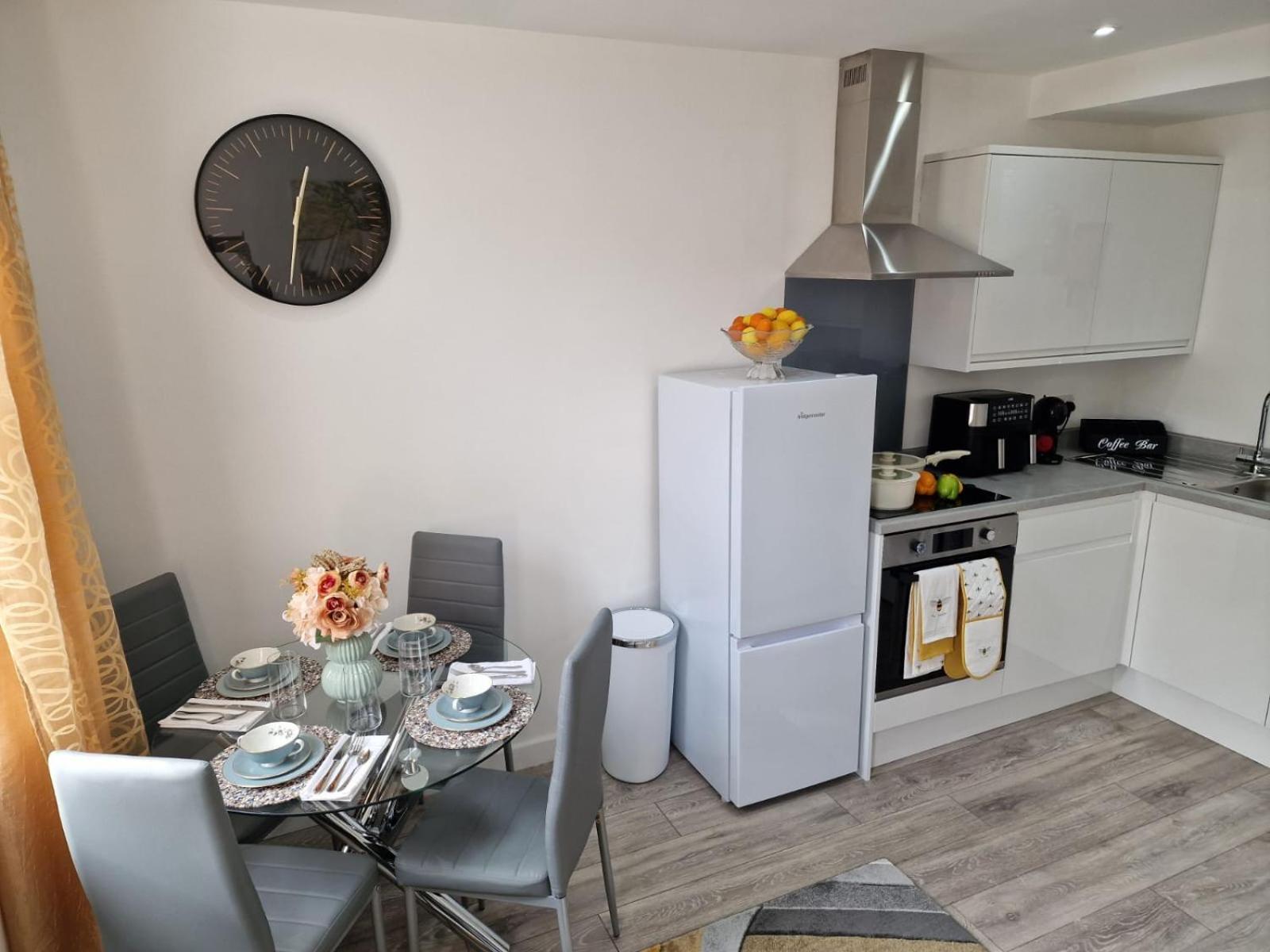 12 B Market Street Watford  Bagian luar foto